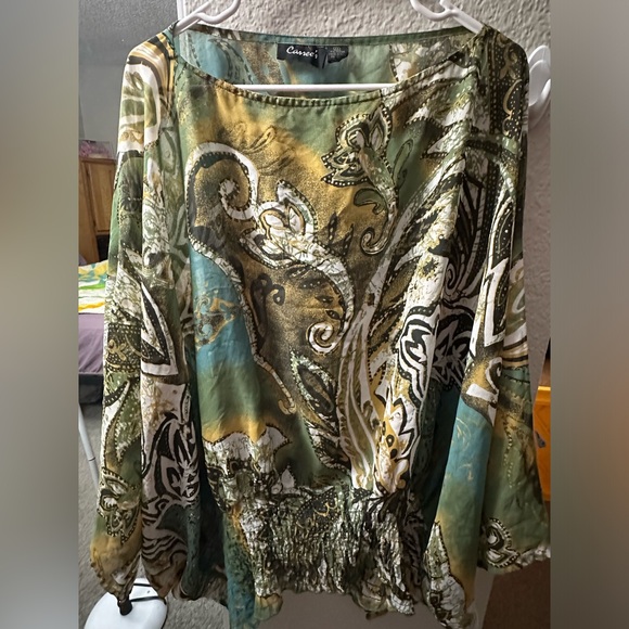 Women’s plus size sheer blouse with flare sleeves & a cinch elastic waist - Picture 1 of 2